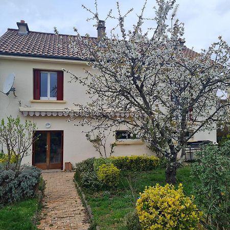 Logement Cosy Au Coeur D'Oradour Eksteriør bilde